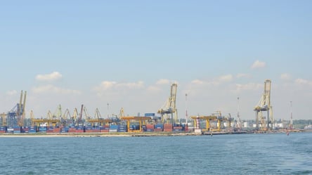 Порт Чорноморськ на Одещині запроваджує нові правила роботи - 290x166