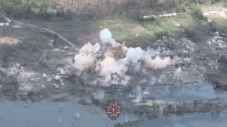 Військові показали, як ефектно знищують російських окупантів - 285x160