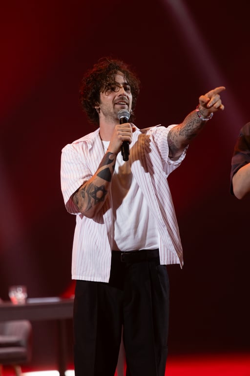 MONATIK, Даша Астафьева и Джозефина Джексон — звездам удалось собрать кругленькую сумму на ВСУ - фото 2