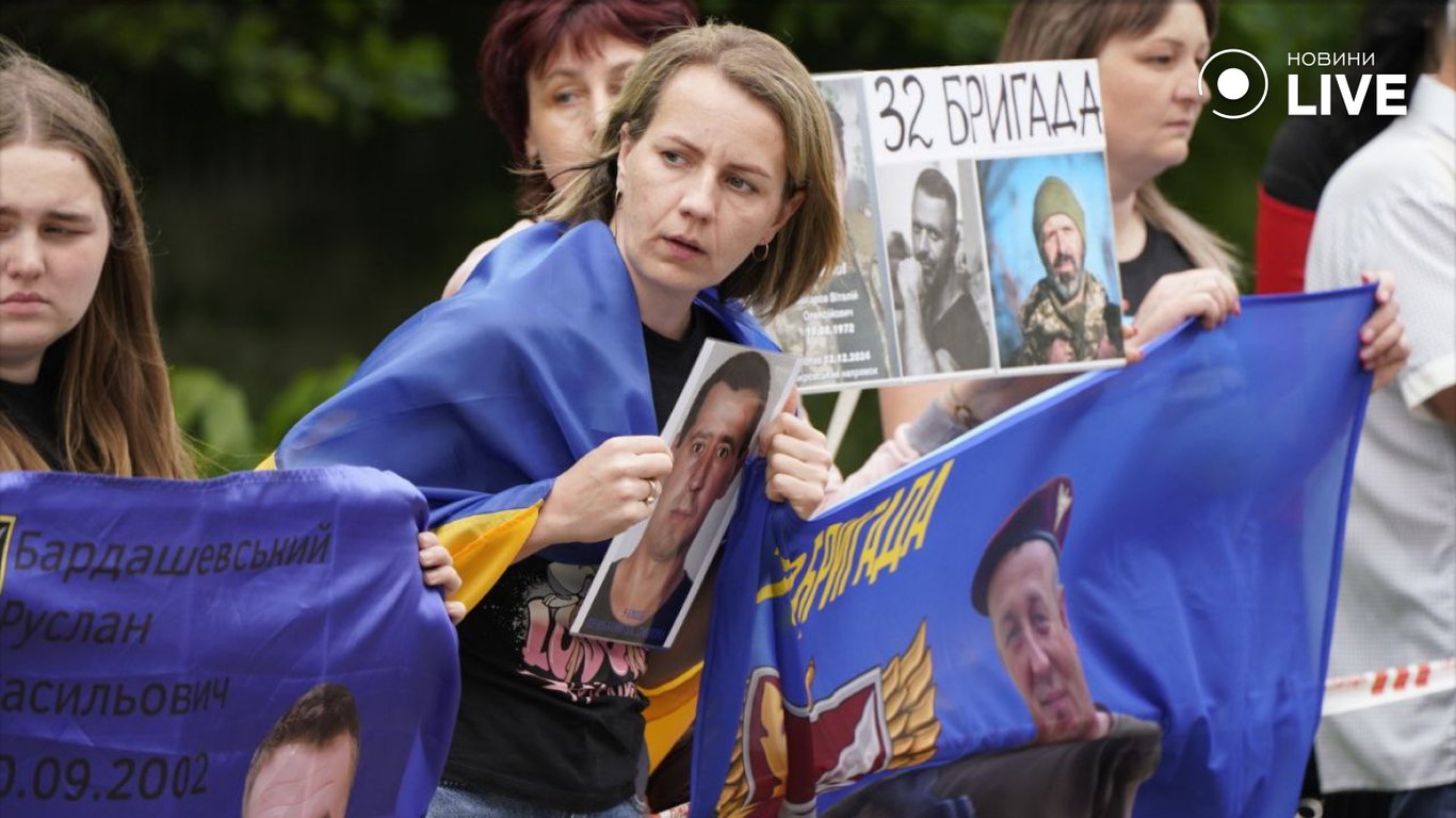 Хто повернувся з полону 24 травня