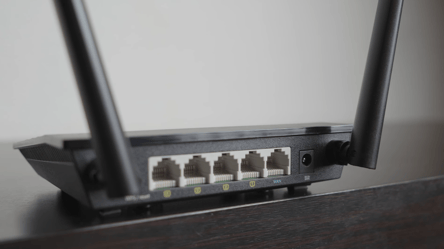 "Убивает" сигнал Wi-Fi — возле чего нельзя размещать роутер - 285x160