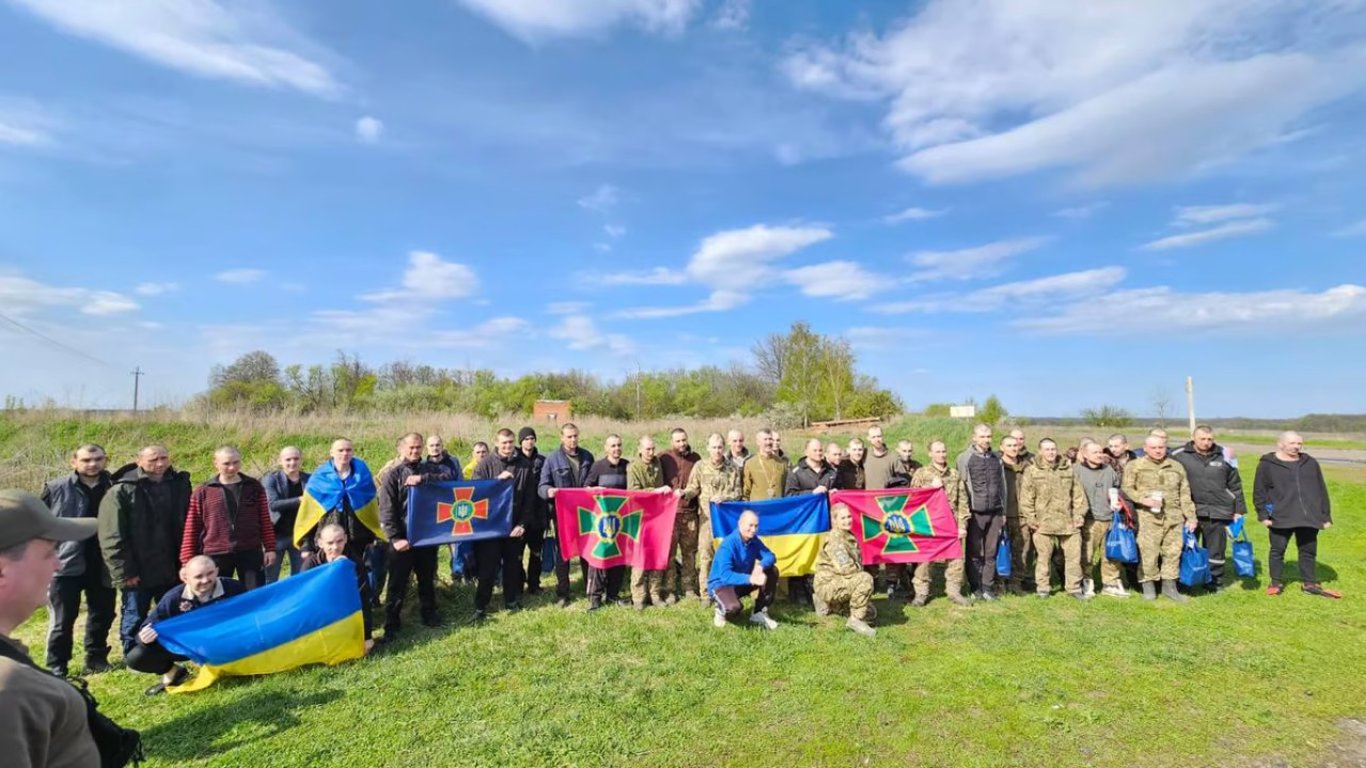 СБУ опублікувала кадри з сьогоднішнього обміну полоненими