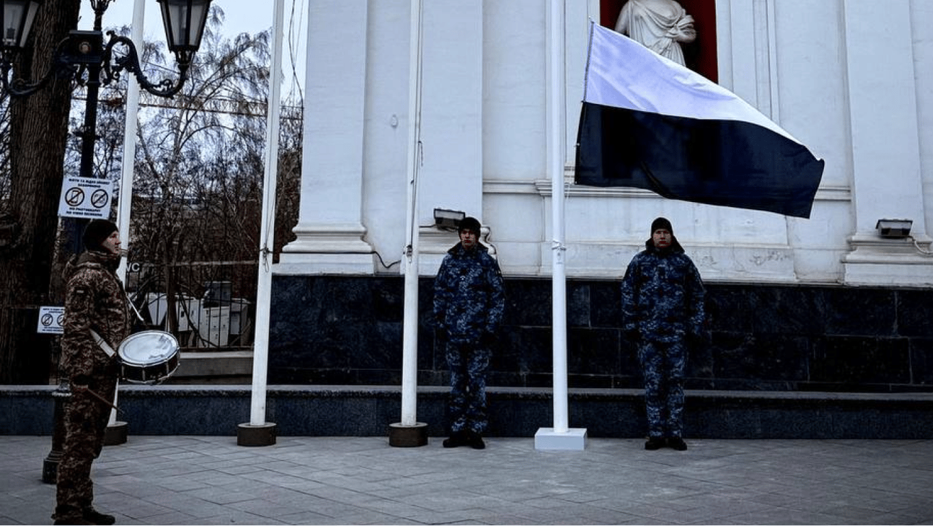 В Одесі підняли Прапор надії