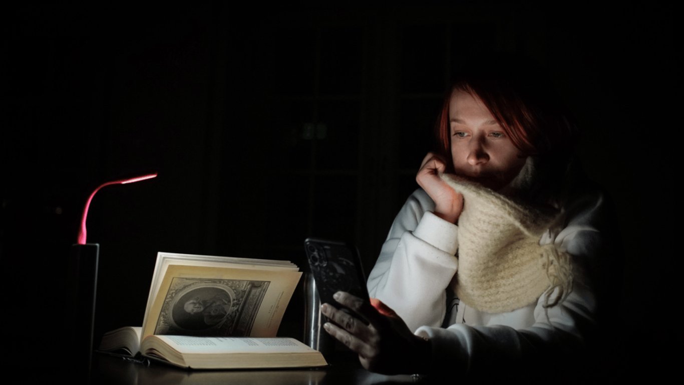 В Украине завтра будут действовать графики отключений: когда не будет света