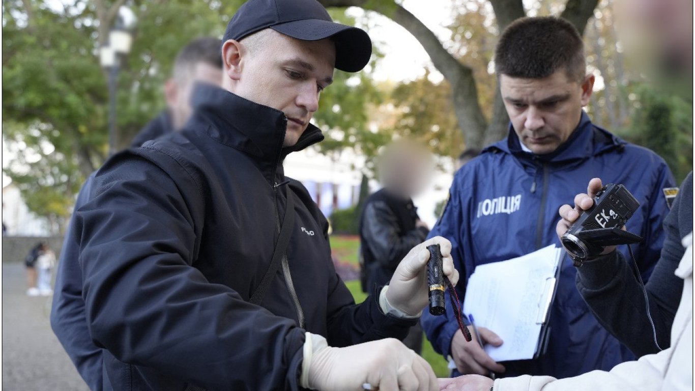 В Одесі активіст пропонував відмазати від мобілізації