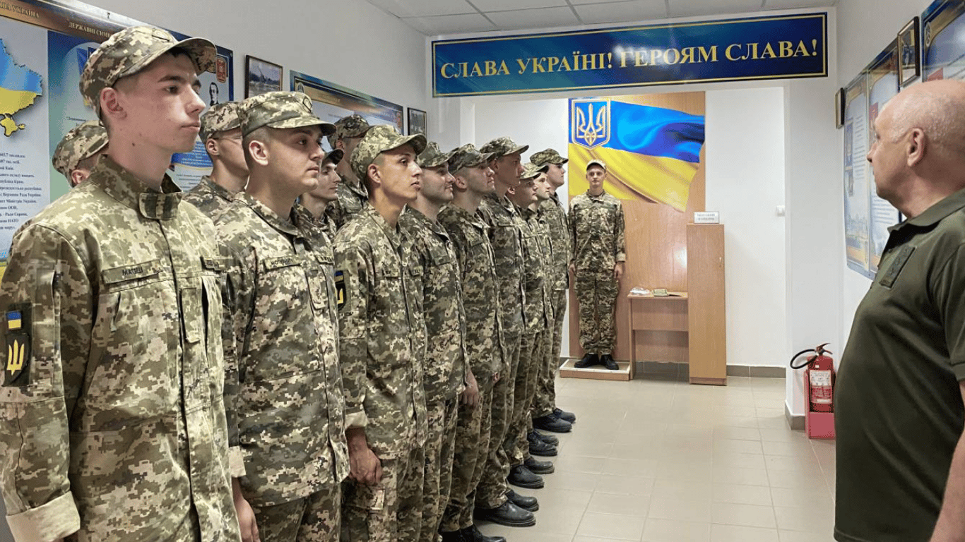 Окончил военную кафедру: отсрочка на аспирантуру не исчезнет
