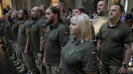 ВСУ не хватает капелланов — сколько сейчас духовников на фронте - 285x160