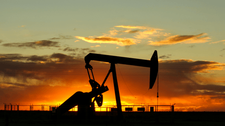 Напруга навколо Ірану обвалила ринки й підштовхнула ціни на нафту — деталі - 290x160