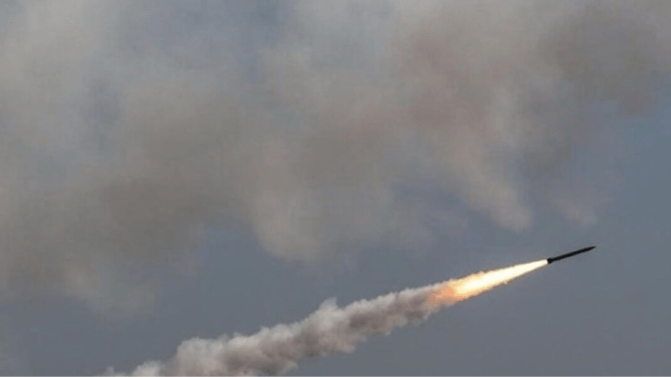 У повітряний простір України зайшли російські ракети