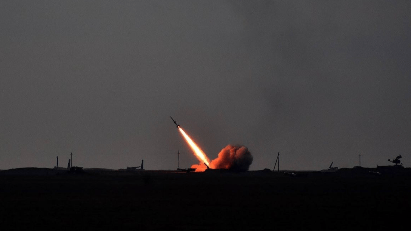 Окупанти запустили ракети в напрямку Дніпропетровської області