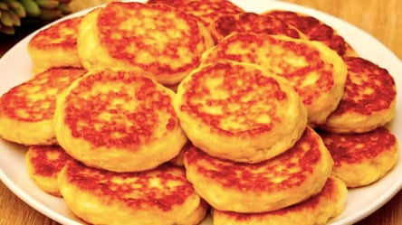 Фірмові сирники на сніданок — пухкі та нереально смачні - 285x160