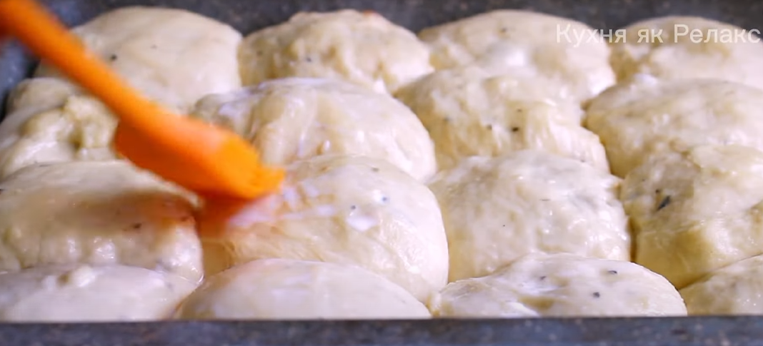 Вкусные пончики к борщу