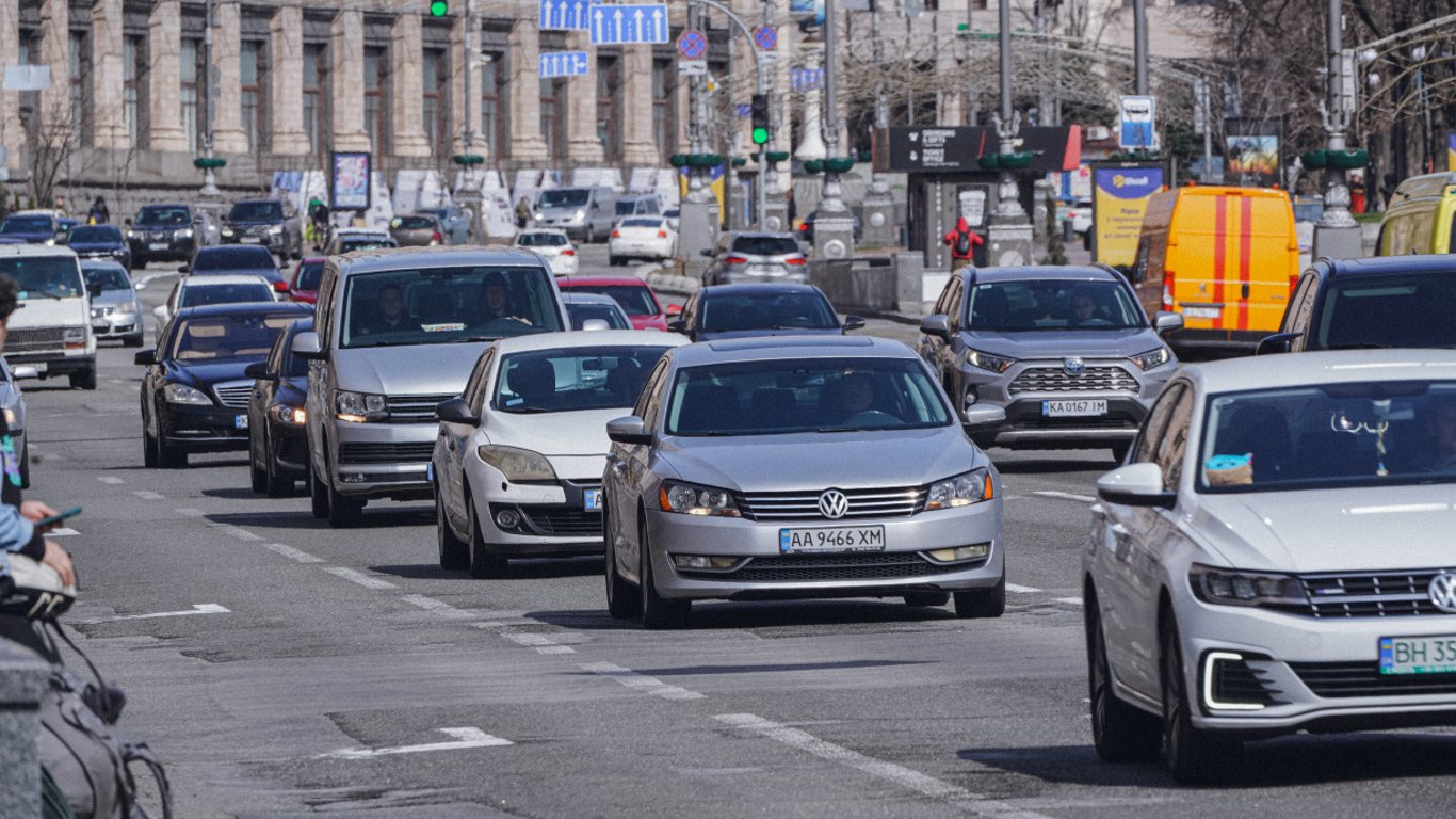 Налог с продажи автомобиля: ставки в 2026 году и когда можно не платить