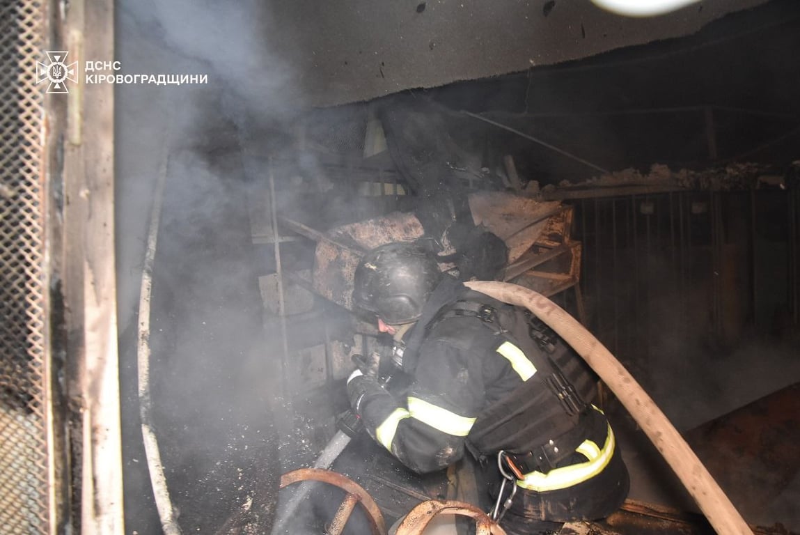 Зруйновані склади та офіси — наслідки обстрілу 26 квітня Кропивницького