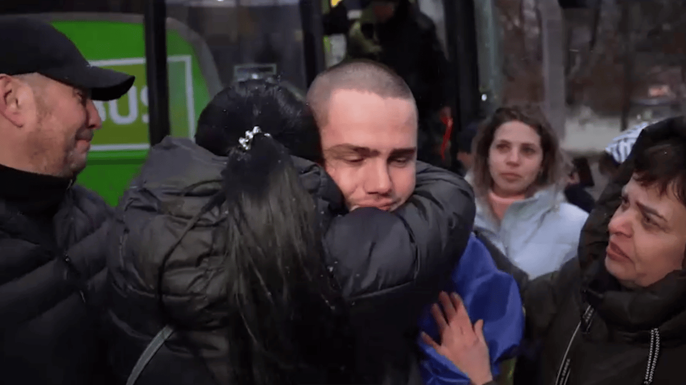 Return of 150 defenders — Zelenskyy showed the touching video