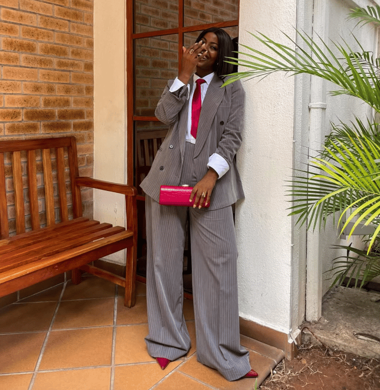 Костюм вже став повноцінним елементом жіночого гардероба