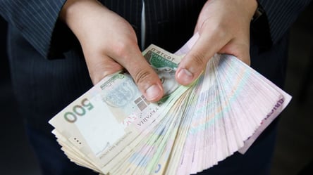 В Украине в феврале резко выросла средняя зарплата - 285x160