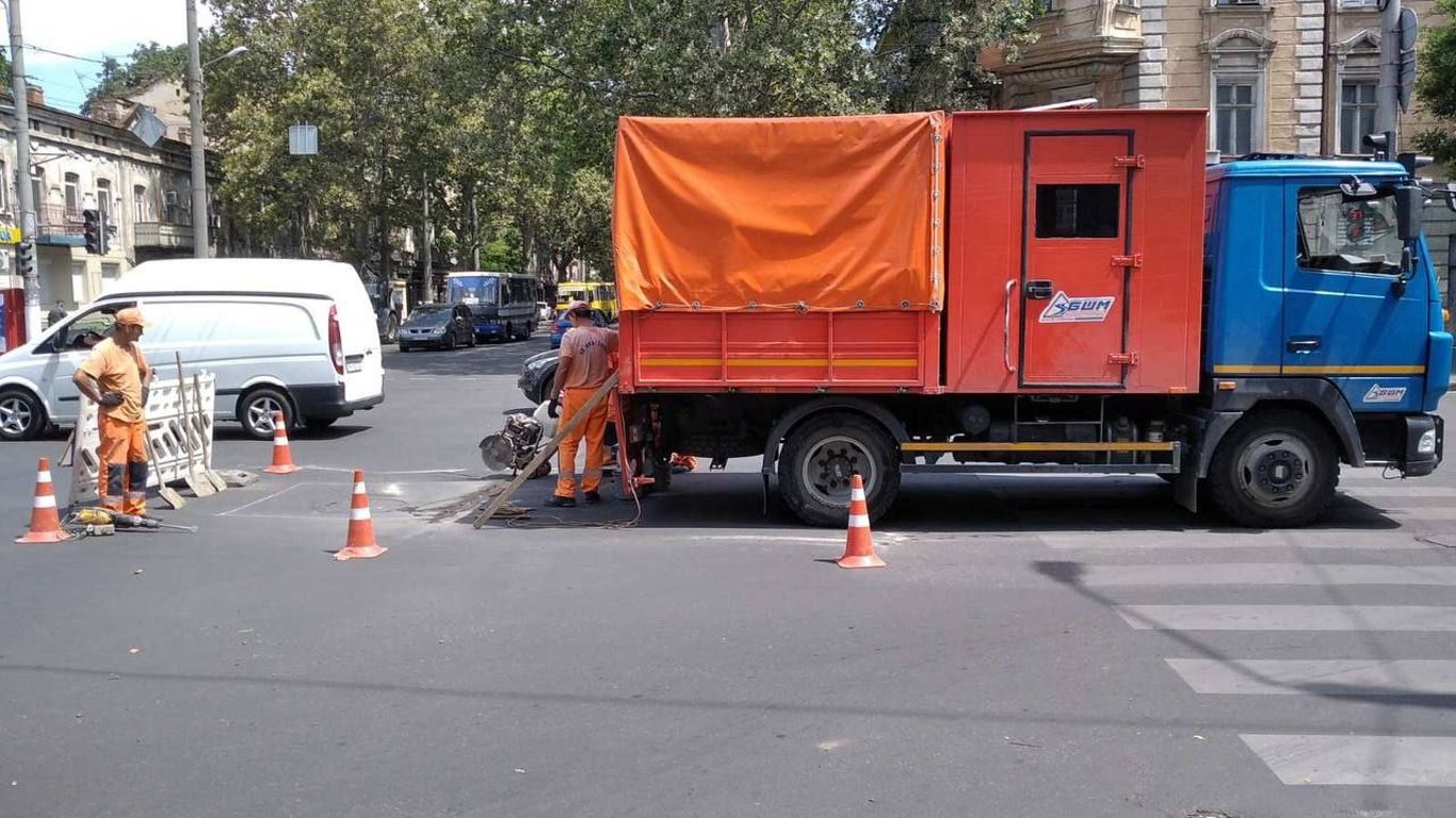 Где в Одессе ремонтируют дороги по состоянию на 12 июля