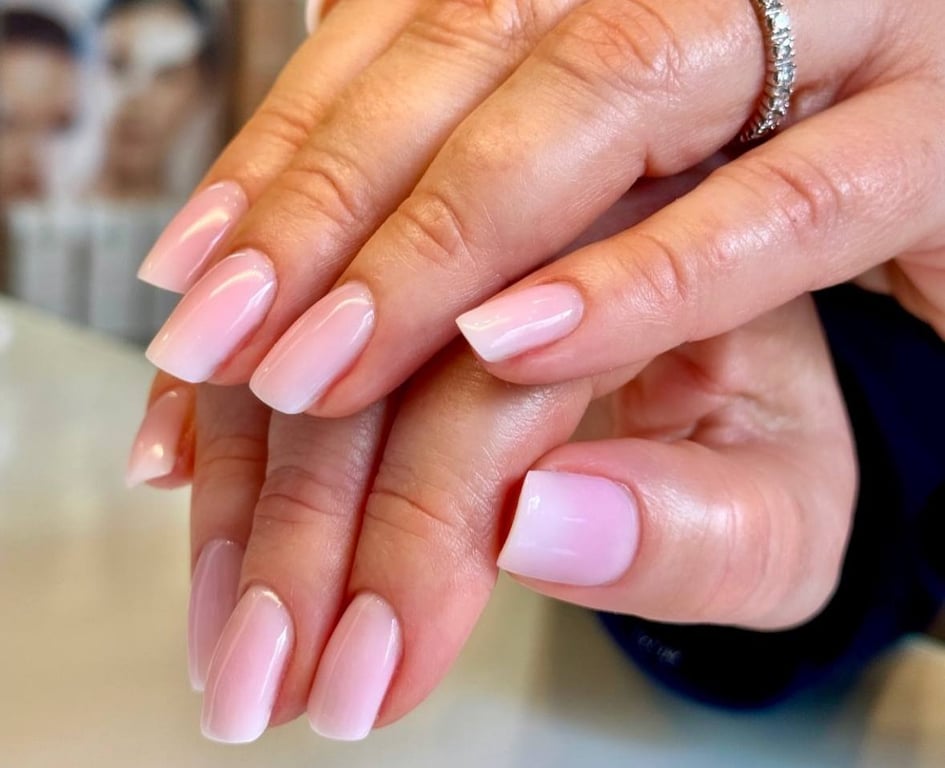 Unusual manicure that can be done even at home