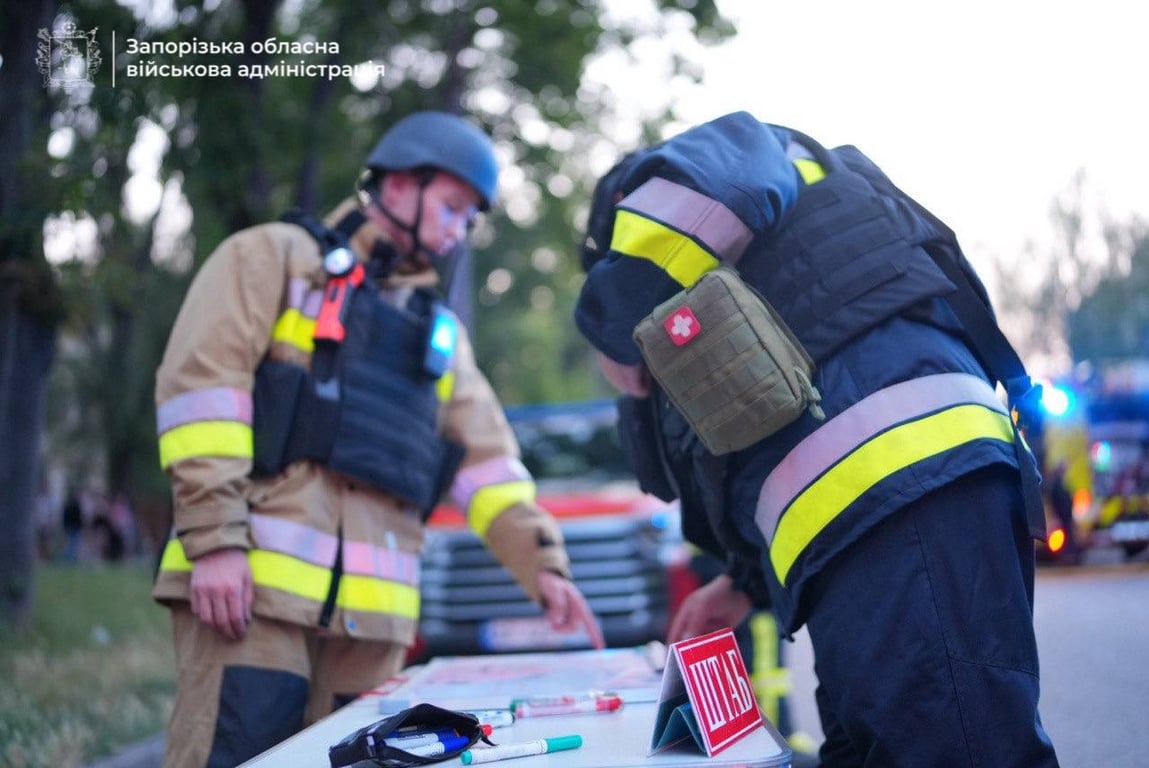 Обстріл Запоріжжя 14 червня — фото наслідків атаки - фото 1
