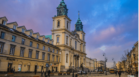 Зарплати у Польщі — хто отримає у грудні на кілька тисяч менше - 290x160