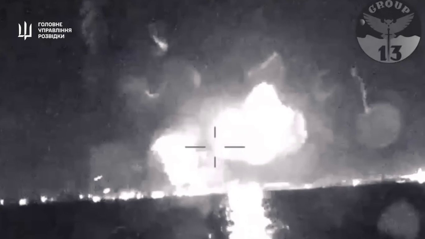 Оккупанты потеряли еще не одну единицу флота — подробности ночных взрывов в Крыму