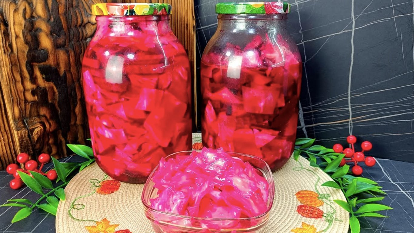 Капуста пелюстка — домашній рецепт маринування з буряком, який не забувається