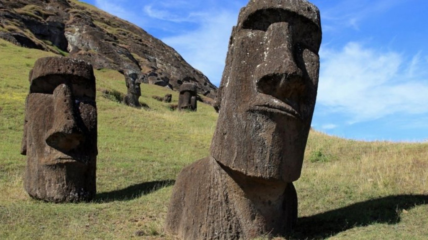 На острові Пасхи знайшли нову статую