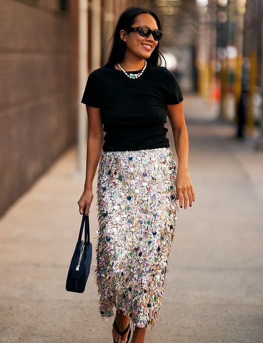 Як носити спідницю з паєтками в повсякденному житті