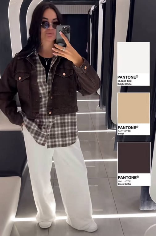 White wide-leg pants are trending this season