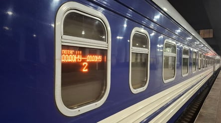 Через масований обстріл в Україні затримуються поїзди - 285x160