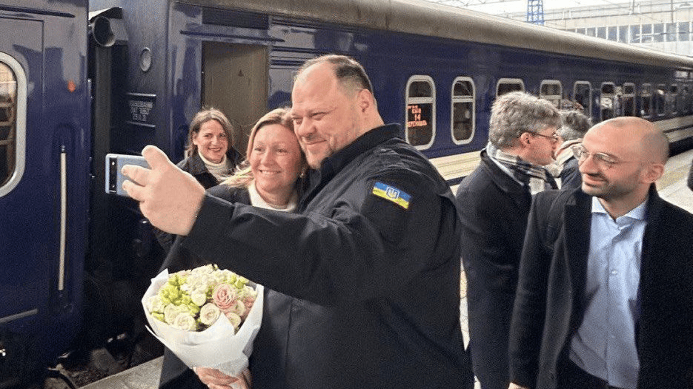 В Украину прибыла глава Национальной Ассамблеи Франции