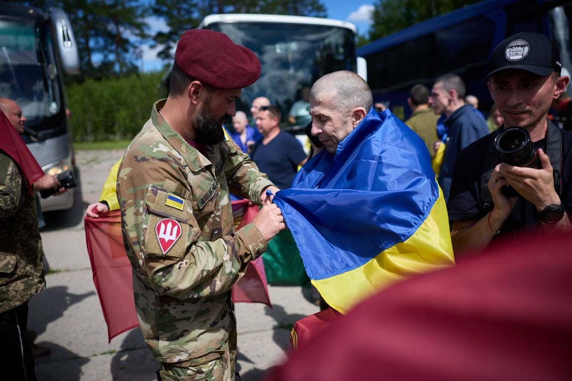 Українці, які повернулися з неволі РФ 26 червня