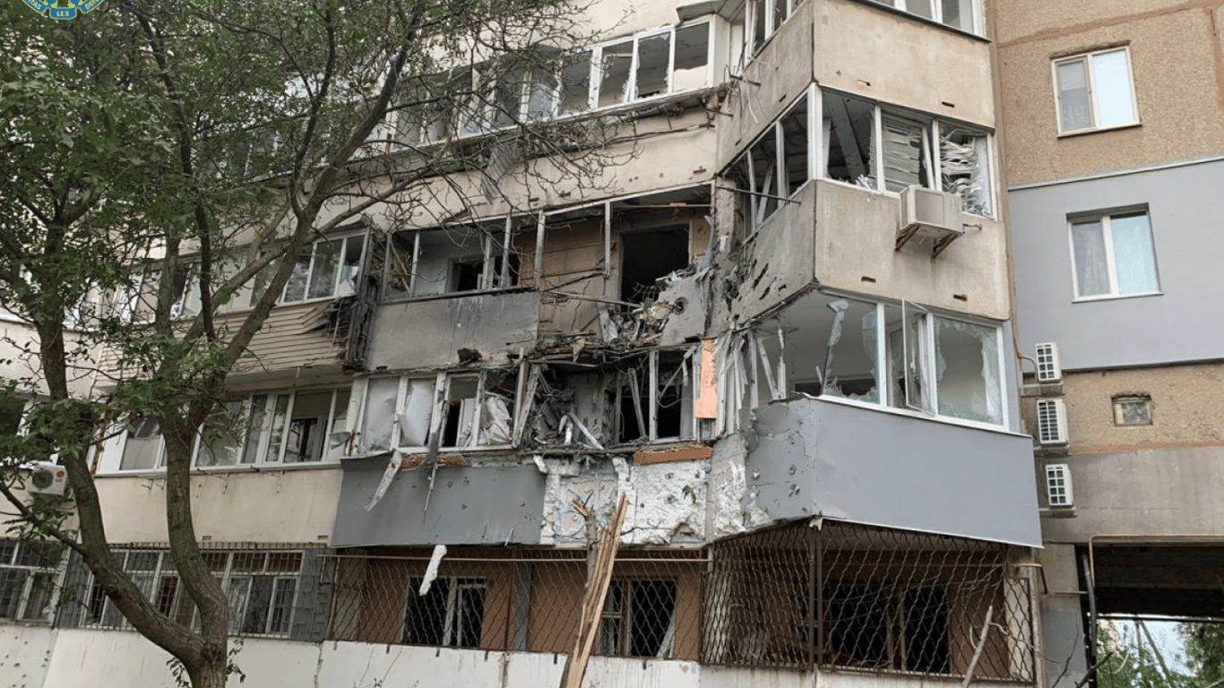 Росія атакувала житлові квартали Херсонської області: постраждало 9-місячне немовля