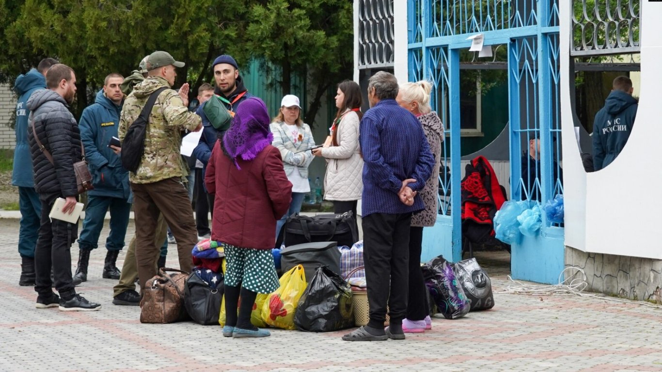 Россияне готовятся депортировать всех жителей оккупированных территорий