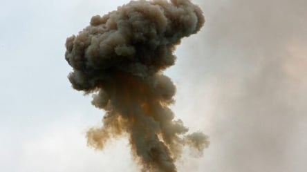 У Дніпрі пролунала серія вибухів — що відомо про ракетний удар - 285x160