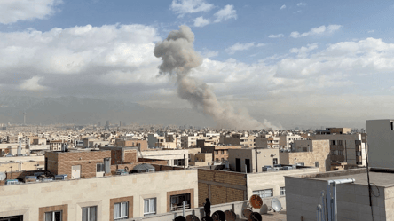 Удар по резиденції лідера Ірану — що відомо про долю Хаменеї - 290x166