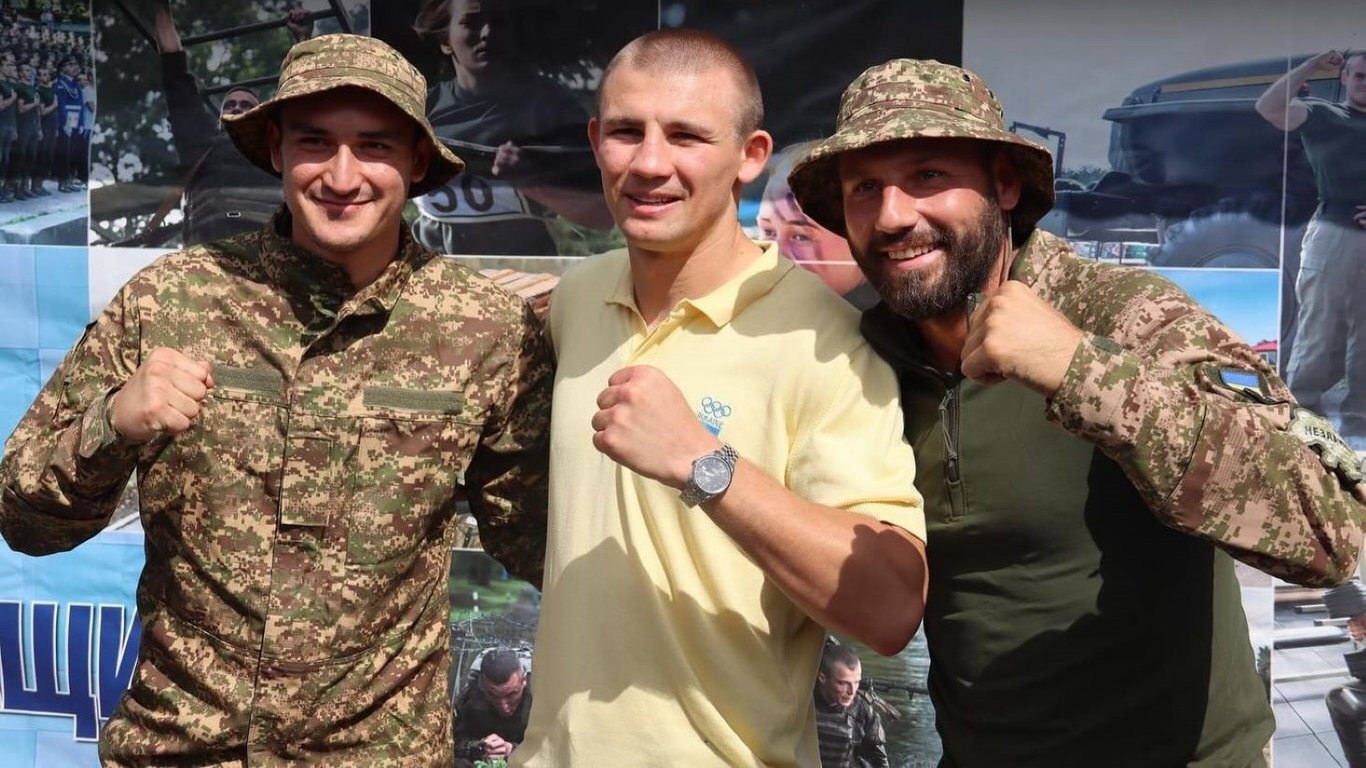 Александр Хижняк