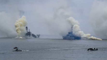 Морський флот РФ іде на дно — скільки кораблів знищили ЗСУ з початку війни - 285x160