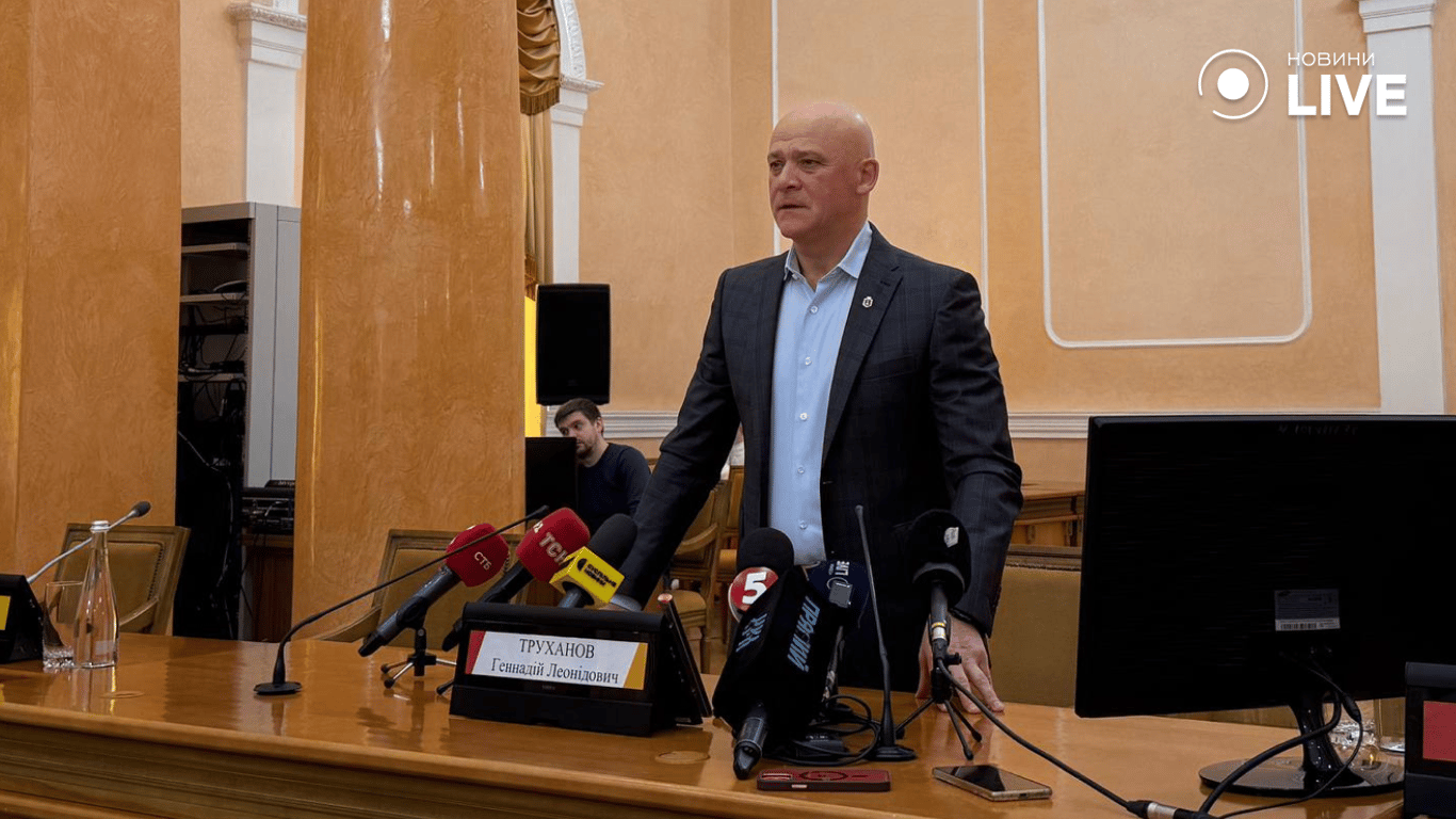 Генадій Труханов у міській раді 