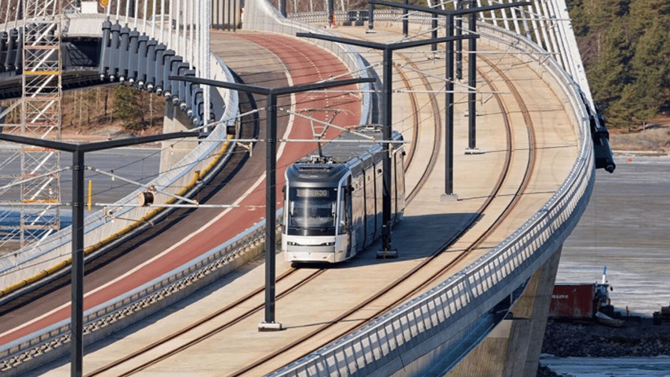 Міст Круунувуорі: у Гельсінкі запустили нову переправу