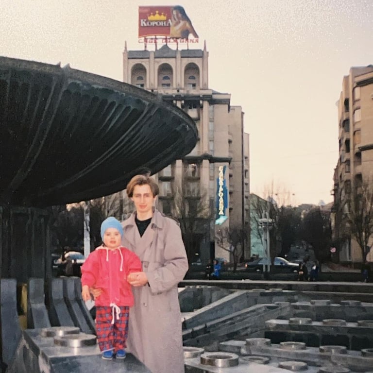 Ангелина Усанова с родителями. Фото: instagram.com/usanova.life/