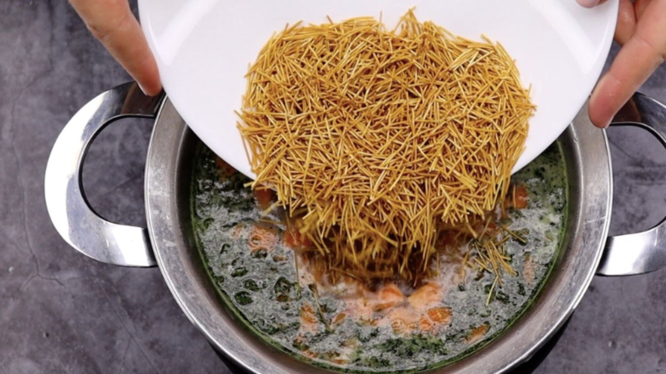 рецепт смачного супу з вермішеллю 