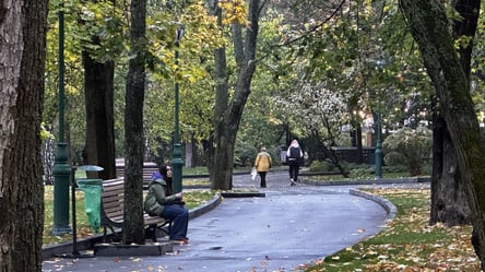 Часы на час назад: этой ночью Украина перейдет на зимнее время - 290x166
