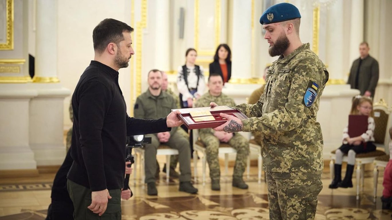 Зеленський нагородив українських захисників — фото