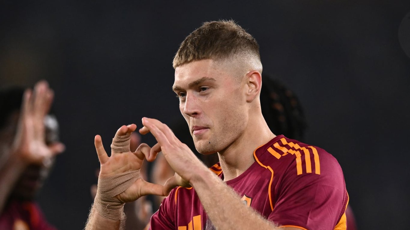 Трансфер Довбика: українець може перейти в англійський клуб