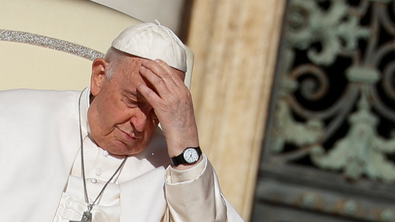 Бейонсе і Папа Римський втратили сині галочки в Twitter: що відбувається