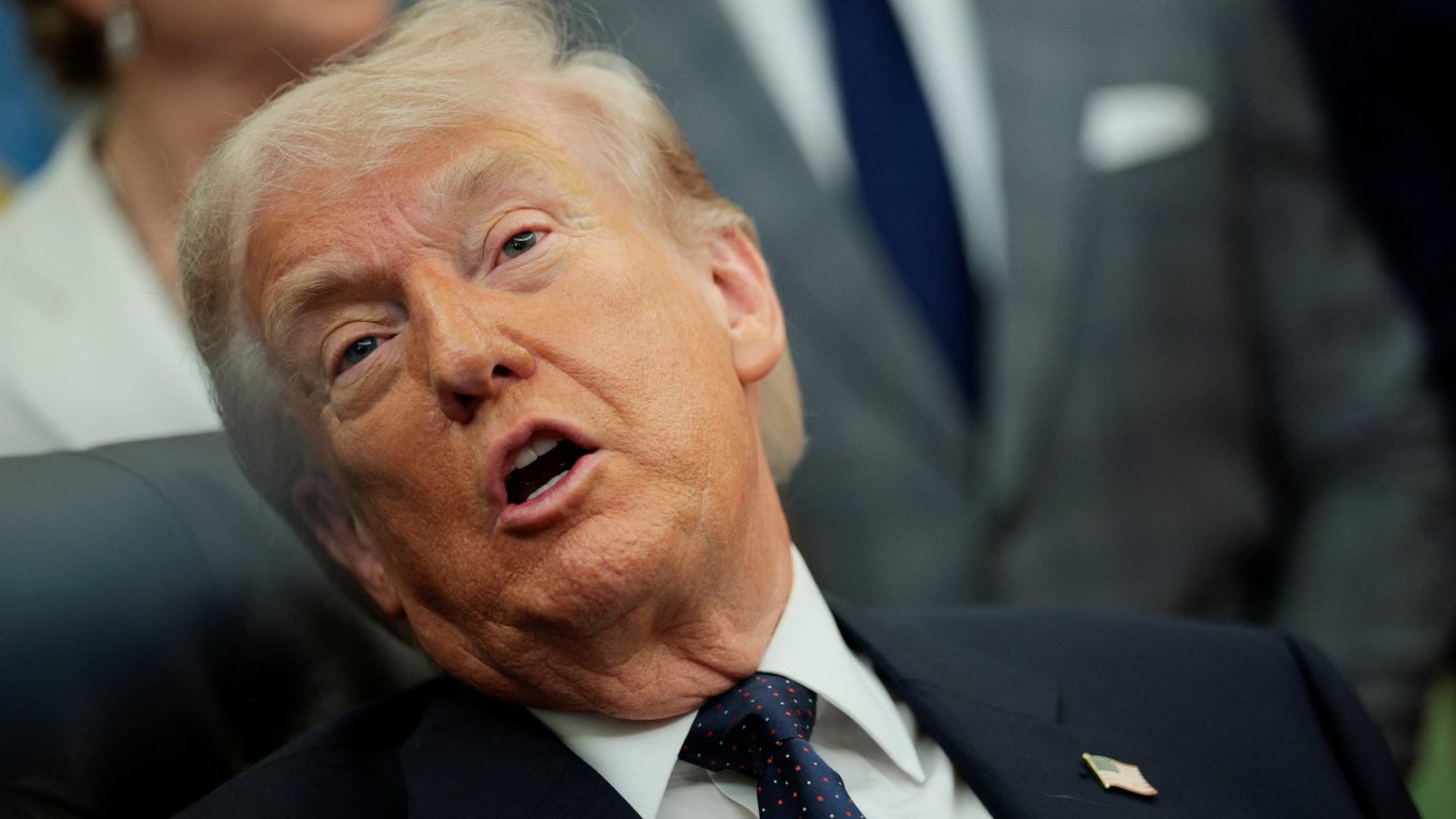 Блокада залишається: Трамп змінив плани в Ормузькій протоці