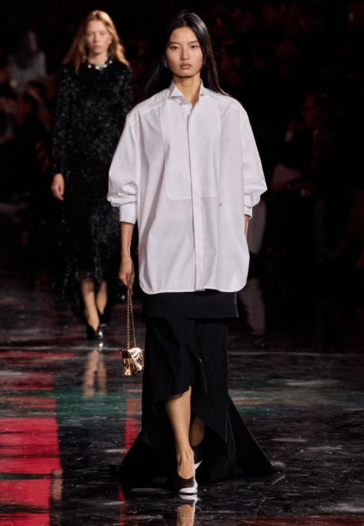 Та сама біла сорочка на усі випадки життя