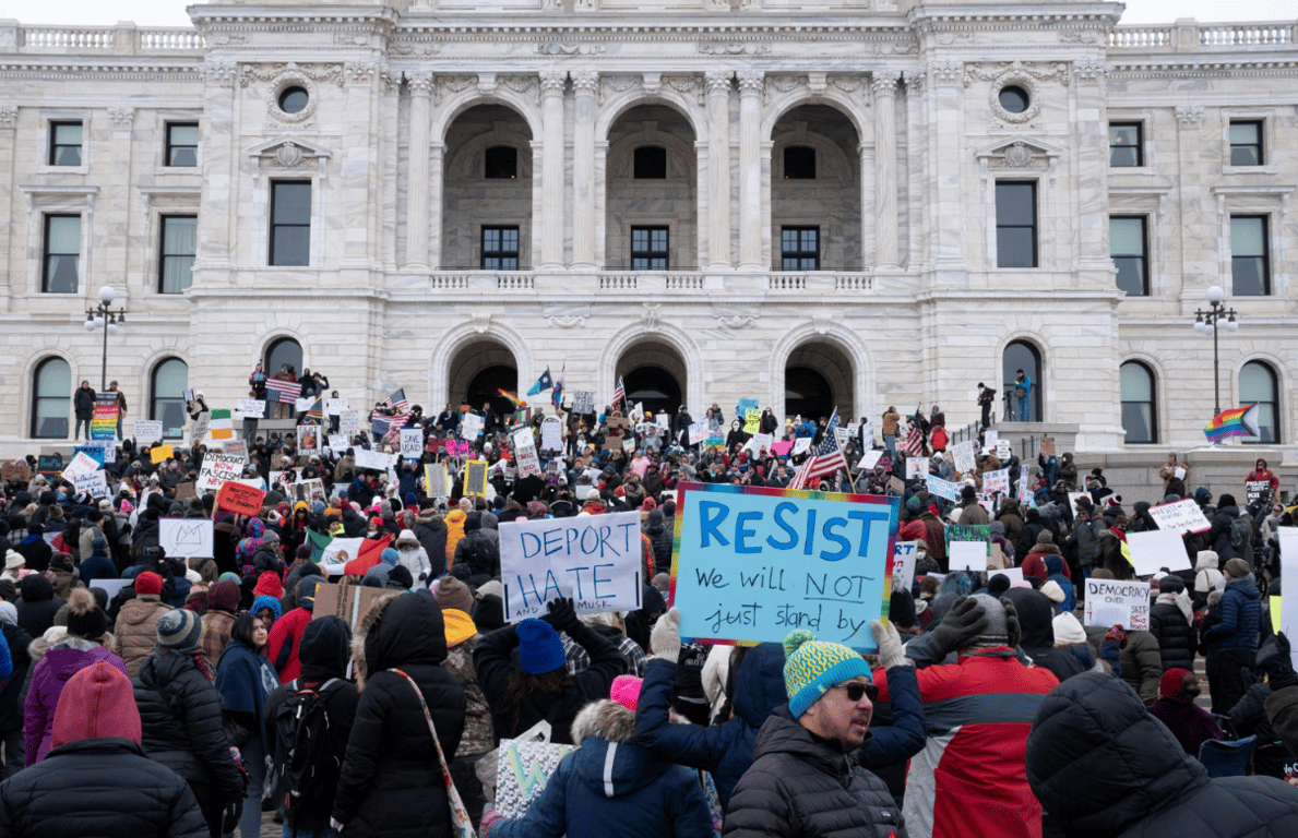 Протести в США: люди вимагають змін у політиці нової адміністрації